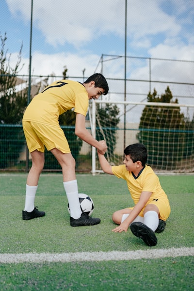 نتائج مباريات دوري الأبطال أمسمفاجآت وأهداف مثيرة